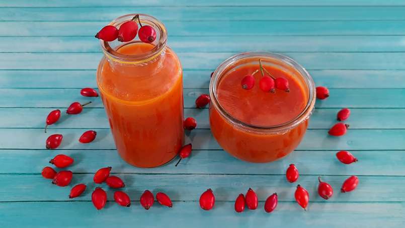 Atšaldyta erškėtuogių pasta su medumi, žiedadulkėmis, imbieru, citrina ir mėtomis, nuotrauka 2