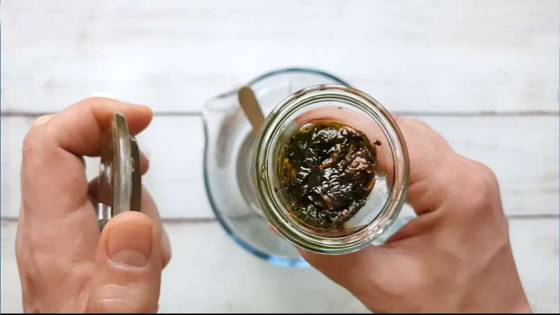 Dilgėlių aliejus, gautas perpylimo būdu, nuotrauka 8