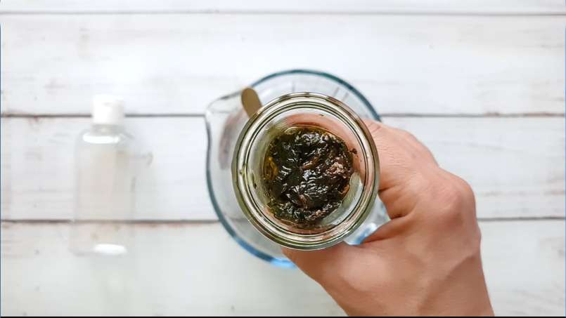 Dilgėlių aliejus, gautas perpylimo būdu, nuotrauka 9