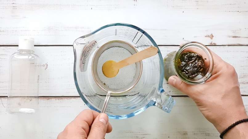 Dilgėlių aliejus, gautas perpylimo būdu, nuotrauka 13