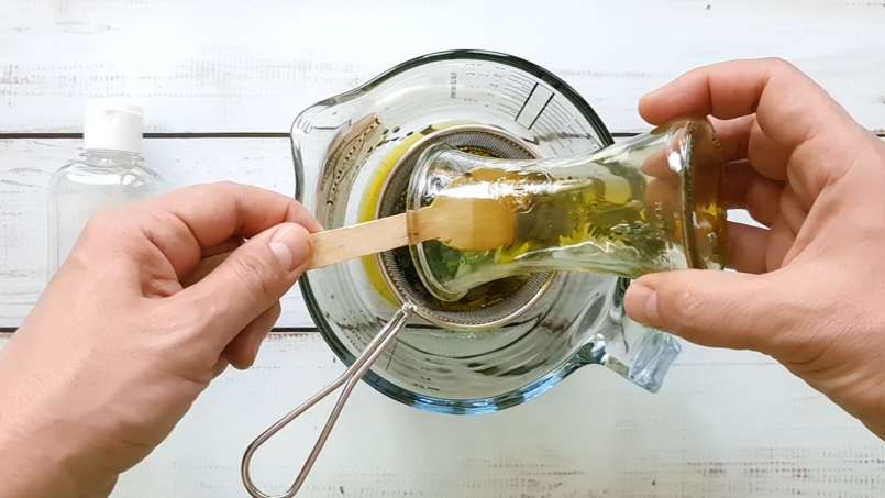 Dilgėlių aliejus, gautas perpylimo būdu, nuotrauka 15