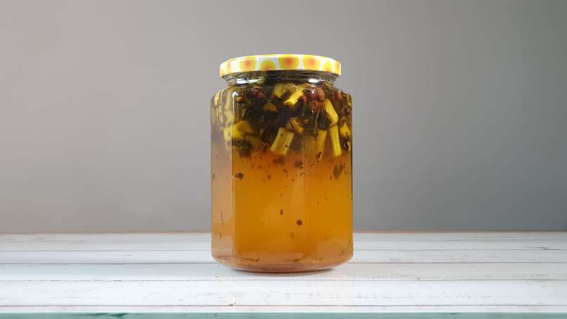 Rabarbarų maceratas su medumi, žaliąja arbata, mėtomis ir įvairiais prieskoniais, nuotrauka 7